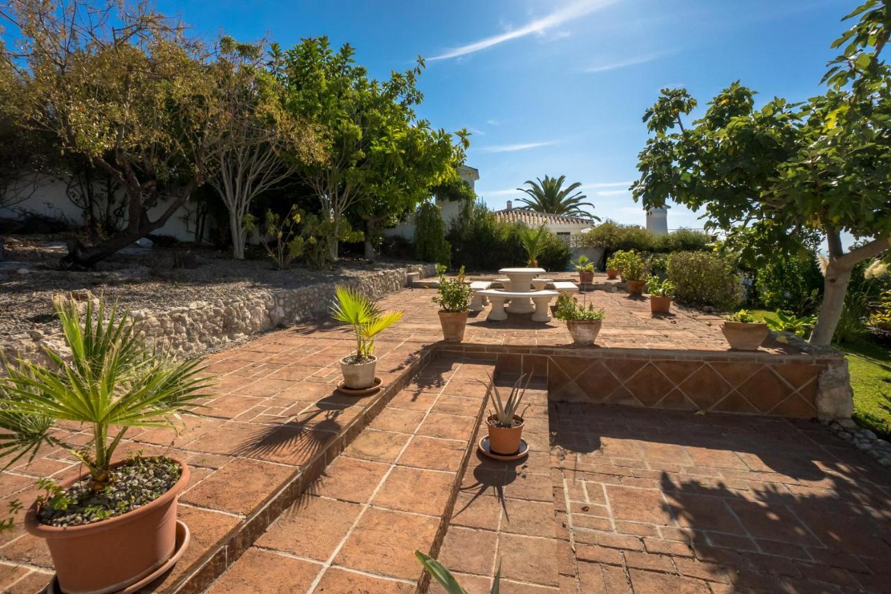 Private Heated Pool, Jacuzzi & 1225M2 Garden In Villa Cipreses Frigiliana Ngoại thất bức ảnh