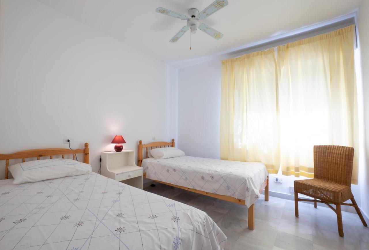 Private Heated Pool, Jacuzzi & 1225M2 Garden In Villa Cipreses Frigiliana Ngoại thất bức ảnh